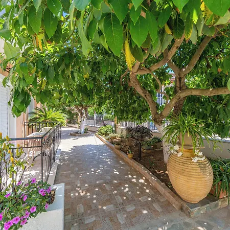 Dionysios Apartman *